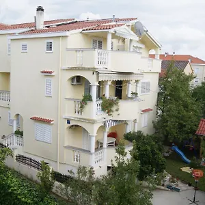Marta - - Near The Sea Apartment
